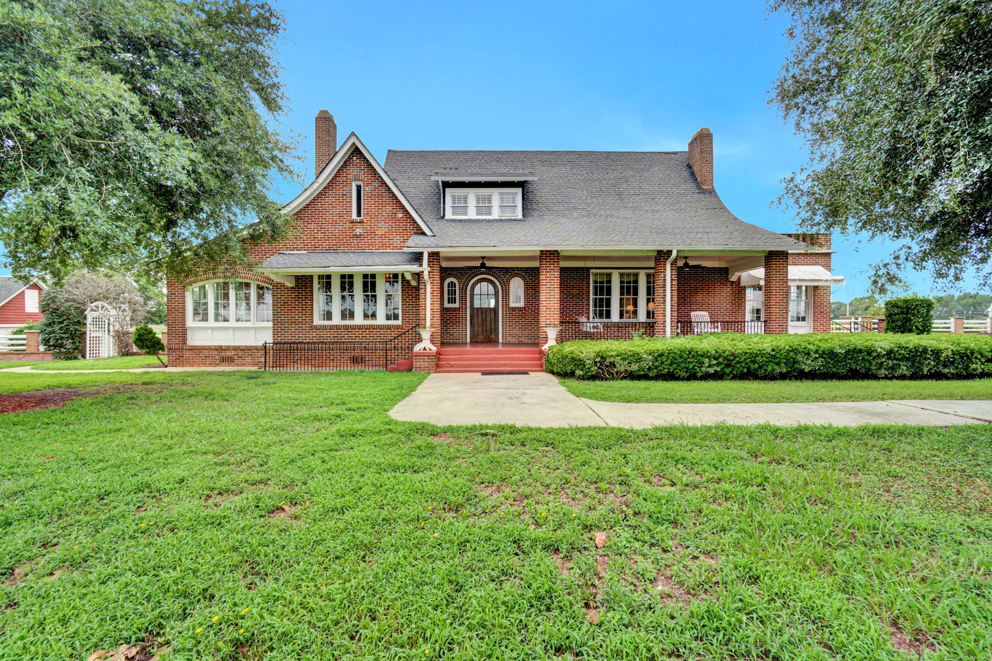 Main House Photos & Description