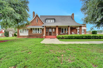 Main House Photos & Description