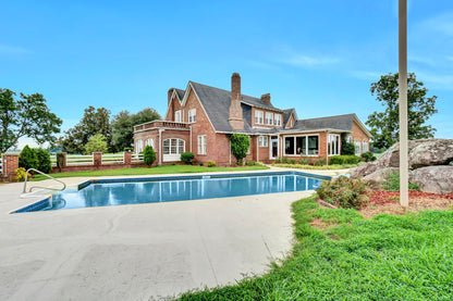 Main House Photos & Description